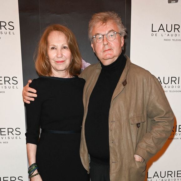Nathalie Baye et Dominique Besnehard - 27ème cérémonie des Lauriers de l'Audiovisuel au théâtre Marigny à Paris le 21 février 2022. © Coadic Guirec/Bestimage