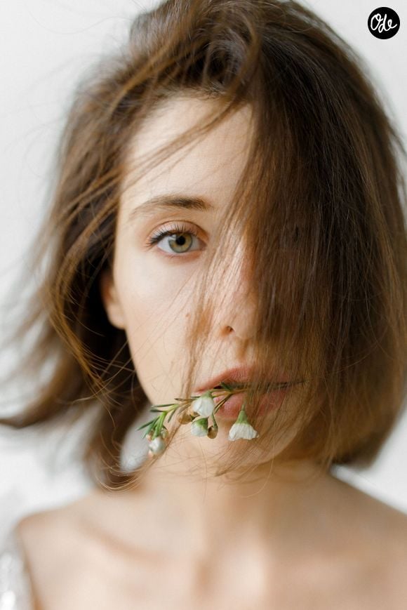 Adaptée à toutes les textures et longueurs, cette technique offre également un effet lissant d'une grande douceur pour le visage.