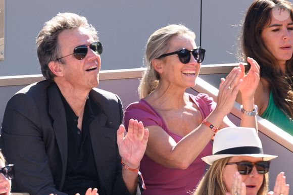 Complice, le couple s'affiche chaque année à Roland-Garros. 
Arthur Sadoun et Anne-Sophie Lapix assistent aux Internationaux de France 2024 à Roland-Garros le 7 juin 2024 à Paris, France. Photo Laurent Zabulon/ABACAPRESS.COM