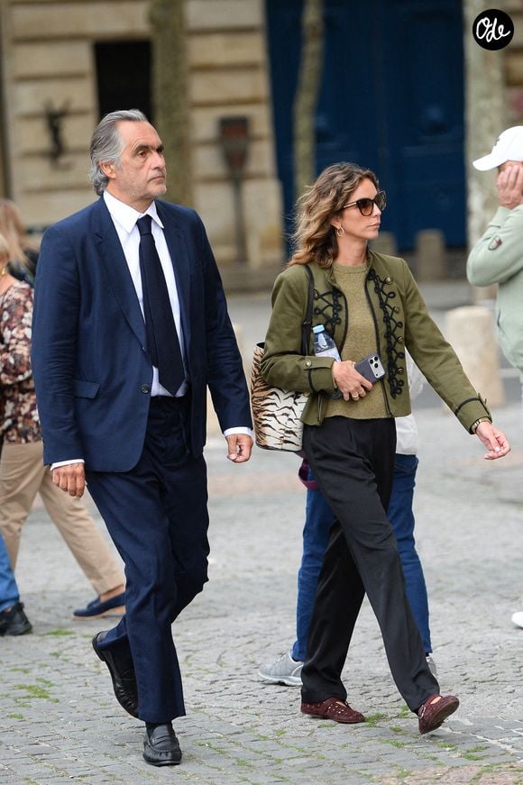 Emmanuel Chain et sa femme Camille Gabella - Arrivées aux obsèques de Jean-Paul Rappeneau en l'église Saint-Sulpice à Paris le 10 septembre 2026 ©Agence/Bestimage