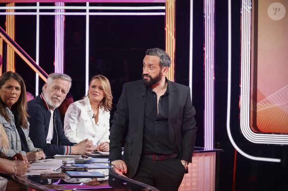 Exclusif - Cyril Hanouna, sur le plateau de l’émission « TPMP » présentée par C.Hanouna et diffusée en direct sur Youtube et sur toutes les box (SFR, FREE, Bouygues, MyCanal etc), Paris, France, le 19 mars 2025. © Jack Tribeca / Bestimage
