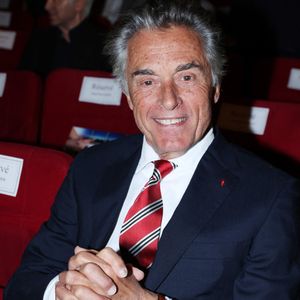 Gerard Holtz assiste au dévoilement de sa figure de cire par Antoine Dupont et Frédéric Michalak au musée Grévin le 24 mai 2023 à Paris, France. Photo par Jerome Dominé/ABACAPRESS.COM