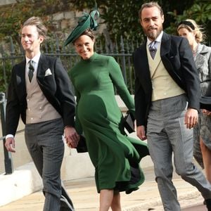 Pippa Middleton, enceinte, son mari James Matthews, son frère James Middleton - Arrivées des invités au mariage de la princesse Eugenie d'York et de Jack Brooksbnak à la chapelle Saint George de Windsor le 12 octobre 2018.