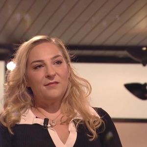 Elle a dévoilé le nom de cette adresse dans une publication Instagram le 7 avril 2025. 
Marilou Berry invitée sur le plateau "En Aparté" Canal +, le 8 avril 2025, la comédienne se livre sur sa maman Josiane Balasko.