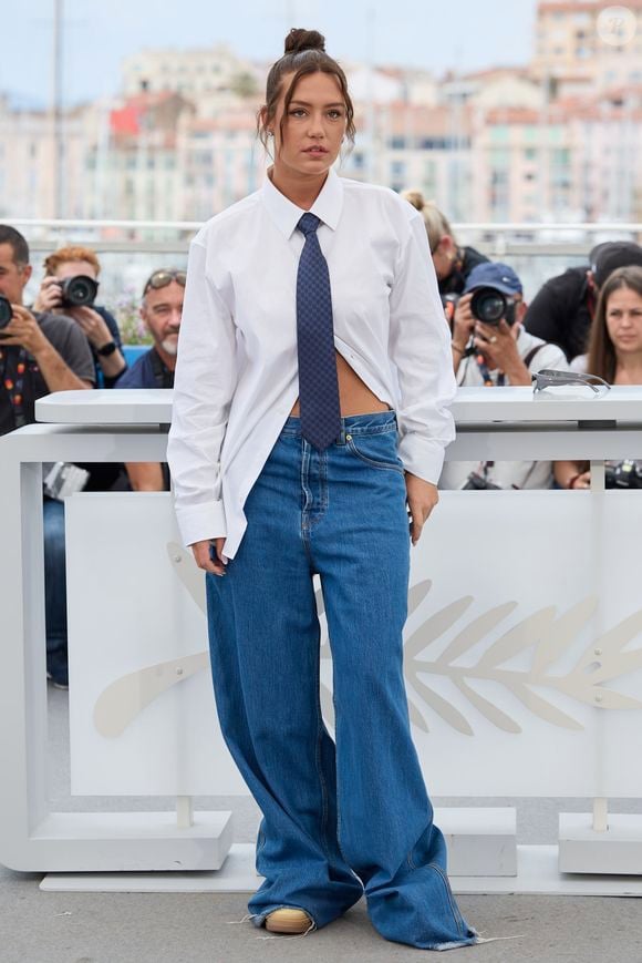 Adèle Exarchopoulos - Photocall du film "L'Amour Ouf" (Beating Hearts / Compétition) lors du 77ème Festival International du Film de Cannes (14 - 25 mai 2024), le 24 mai 2024. 
© Moreau / Jacovides / Bestimage