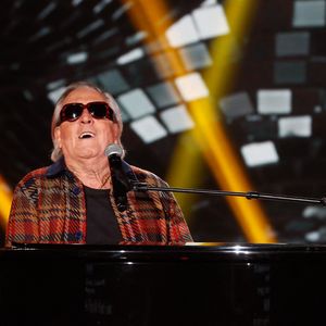 Exclusif - Gilbert Montagné - Soirée de gala et enregistrement de l'émission "Tout le monde chante : Les stars fêtent 2025" au Cirque Phénix à Paris, présentée par E.Gossuin et J.Anthony et diffusée le 1er janvier sur W9. Le 3 décembre 2024
© Christophe Clovis / Bestimage