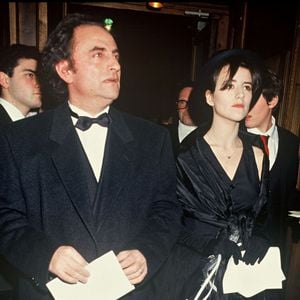 Désormais âgé de 83 ans, l'acteur sera au coeur de ce film où il apparaitra aux côtés de sa fille dans ce long-métrage adapté du roman du même nom de Clémentine Autain.
Richard Bohringer et sa fille Romane - Soirée des César. © Bestimage