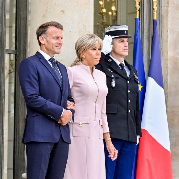 Le président français Emmanuel Macron et sa femme, la Première dame Brigitte Macron, reçoivent le roi et la reine de Jordanie au palais présidentiel de l'Élysée à Paris, France, le 17 septembre 2026. © Christian Liewig/Bestimage