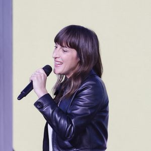 Exclusif - Juliette Armanet - Plateau de l'émission "C à vous" lors du 78ème Festival International du Film de Cannes le 14 mai 2025. © Jack Tribeca / Bestimage