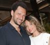 Suite à son mariage célébré dans le sud avec Eric Antoine - le couple s'est uni lors d'une cérémonie civile à la mairie d'Aix-en-Provence puis a poursuivi la fête dans la villa Baulieu - Gennifer Demey semble toujours sur un petit nuage 

Éric Antoine et Gennifer Demey lors de l'inauguration Le Patio by Norbert Tarayre au Prince de Galles à Paris, France. © Coadic Guirec/Bestimage