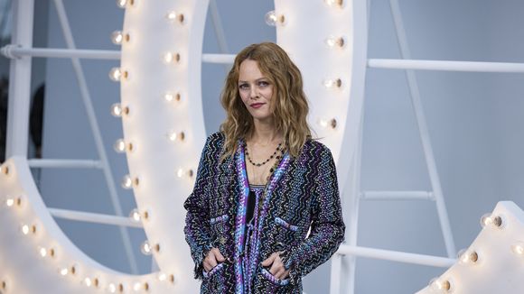 Vanessa Paradis : Après l'annulation d'un de ses concerts, son manager évoque son état