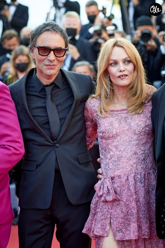 Vanessa Paradis, Samuel Benchetrit - Montée des marches du film « De son vivant » lors du 74ème Festival International du Film de Cannes. Le 10 juillet 2021
© Borde-Jacovides-Moreau / Bestimage