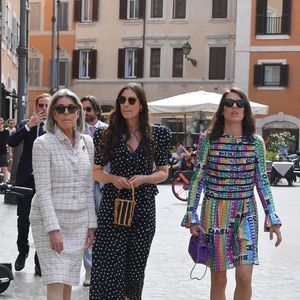 La princesse Caroline de Monaco, Tatiana Casiraghi, Charlotte Casiraghi au mariage d'amis de la famille Nikolaus et Vanina à la basilique de San Lorenzo in Lucina à Rome, Italie, le 4 juin 2022. Photo by Gigi Iorio/Splash News/ABACAPRESS.COM