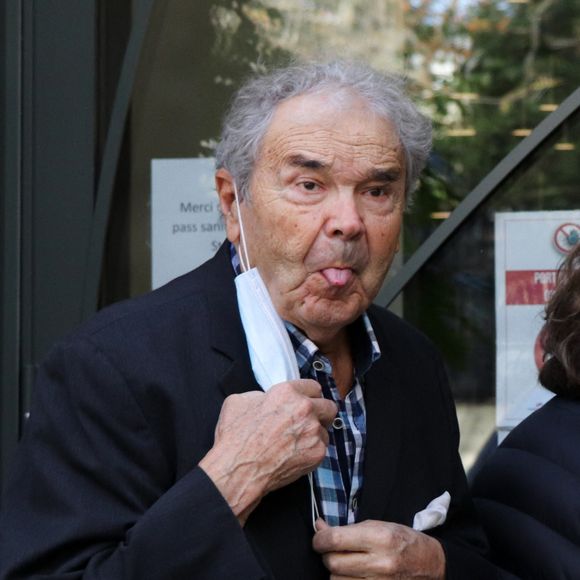 Pierre Perret - Arrivées de l'émission "Vivement Dimanche" qui sera diffusée le 17 octobre 2021 au Studio Gabriel à Paris, France, le 13 octobre 2021. 

Photo : AGENCE / BESTIMAGE