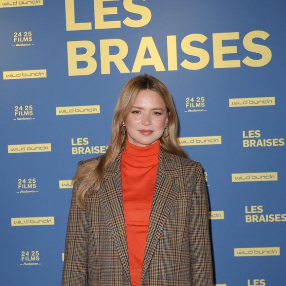 L'actrice a souhaité prendre du temps pour elle et sa famille.

Virginie Efira à l'avant-première du film "Les braises" au cinéma UGC Ciné Cité Bercy à Paris le 28 octobre 2025.

© Coadic Guirec / Bestimage
