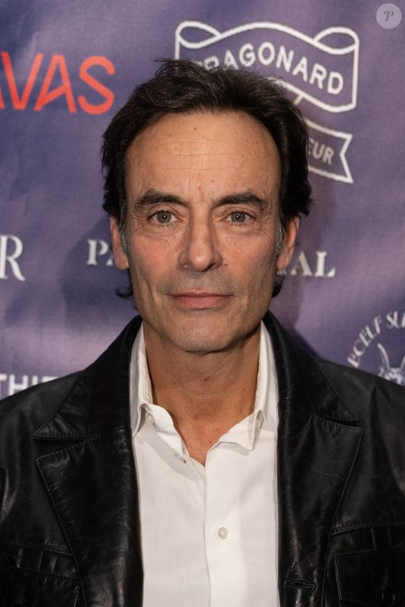 Anthony Delon au dîner de gala caritatif de l'ONG Elisecare dédié aux enfants de la guerre au Pavillon Ledoyen à Paris le 24 Novembre 2025.


© Julien Sarkissian / Bestimage