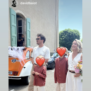 Elle a notamment confié que le discours du marié avait bouleversé tous les invités : "Il n'y avait plus un regard sec. Moi y compris."
Capture Instagram du compte de Jérémie Poppe.
© Instagram / Jérémie Poppe