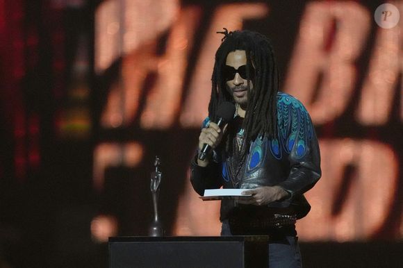 Le chanteur a fait l'acquisition dans les années 2000 de l'ancienne demeure d'une comtesse datant des années 1920, sur la rive droite de la Ville-Lumière.

Lenny Kravitz annonce le gagnant de la chanson de l'année lors des BRIT Awards 2025 à l'O2 Arena de Londres.  Le 1er mars 2025. 
Photo by Lucy North/PA Wire/ABACAPRESS.COM