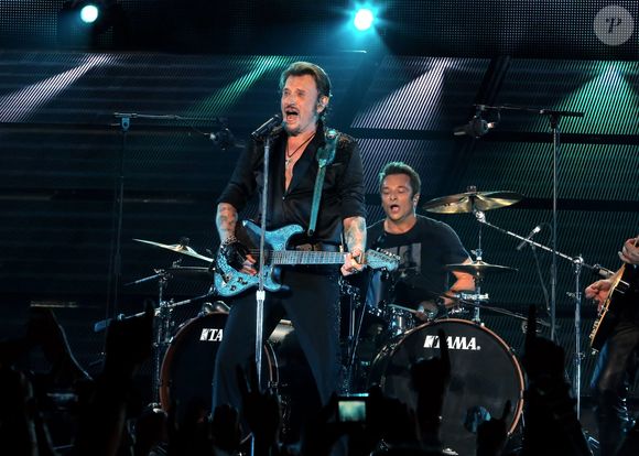 Exclusif - David Hallyday - Johnny Hallyday en duo pour son 2eme concert de la tournee "Born Rocker Tour" au POPB de Bercy a Paris. Le 15 juin 2013