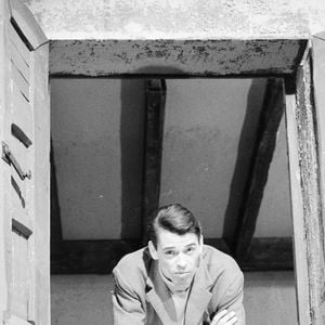 Archives - Jacques Brel sur le plateau de l'émission "Toute la chanson". Le 25 avril 1961 © Michel Ristroph via Bestimage