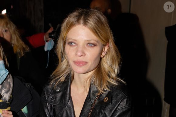 Exclusif -  Mélanie Thierry arrivant à la soirée des révélations des César 2022 à L'Élysée Montmartre à Paris le 10 janvier 2022.  © Christophe Clovis / Bestimage