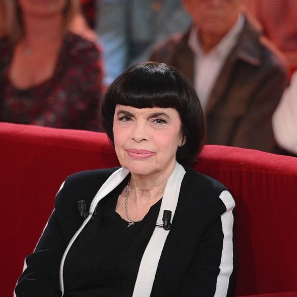 Exclusif - Mireille Mathieu - Enregistrement de l'émission "Vivement dimanche" aux studios Rive Gauche, présentée par M.Drucker et diffusée le 5 octobre 2025 sur France.

©Guillaume Gaffiot/Bestimage