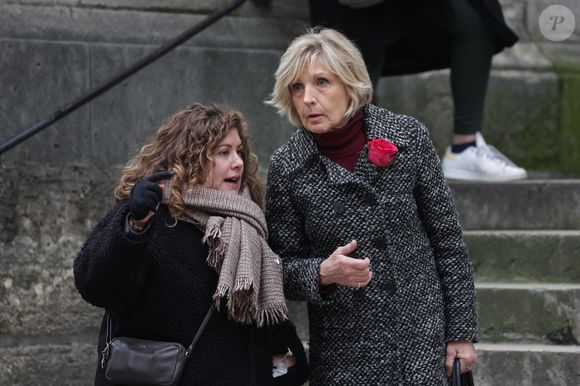 Evelyne Dheliat arrive à la cérémonie d'enterrement de Catherine Laborde à l'église Saint-Roch à Paris, France, le 6 février 2025. L'emblématique présentatrice météo de TF1 est décédée le 28 janvier 2025 à l'âge de 73 ans, des suites d'une démence à corps de Lewy, une maladie neurodégénérative dont Catherine Laborde souffrait depuis 2014. Photo by Nasser Berzane/ABACAPRESS.COM