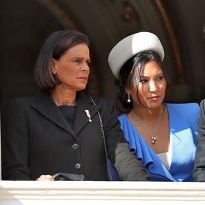 Marie Ducruet, belle-fille de Stéphanie de Monaco, a lancé sa boîte
princesse Stéphanie de Monaco, son fils Louis Ducruet et sa femme Marie Chevallier - La famille princière de Monaco au balcon du palais lors de la Fête nationale monégasque à Monaco. 
© Dominique Jacovides / Bestimage