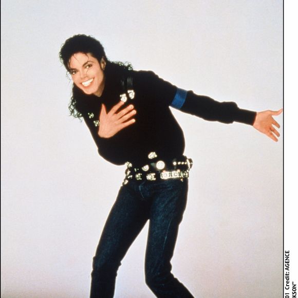 Malgré le succès légendaire de la star, Jackie Lombard conclut d'ailleurs avec émotion qu'elle "n'aimerait pas avoir eu la vie" de l'artiste.

Archives - Michael Jackson 

©Bestimage