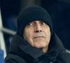 Julien Clerc et son fils Léonard dans les tribunes lors du match de Ligue Des Champions 2024-2025 (LDC) "PSG - Brest (7-0)" au Parc Des Princes, le 19 février 2025.
© Cyril Moreau/Bestimage