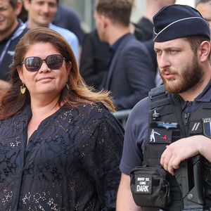 Raquel Garrido - Arrivées aux obsèques de Thierry Ardisson en l’église Saint-Roch de Paris, France, le 17 juillet 2025. © Clovis-Jacovides/Bestimage