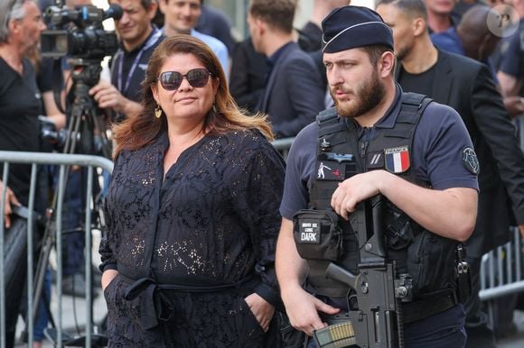 Raquel Garrido - Arrivées aux obsèques de Thierry Ardisson en l’église Saint-Roch de Paris, France, le 17 juillet 2025. © Clovis-Jacovides/Bestimage