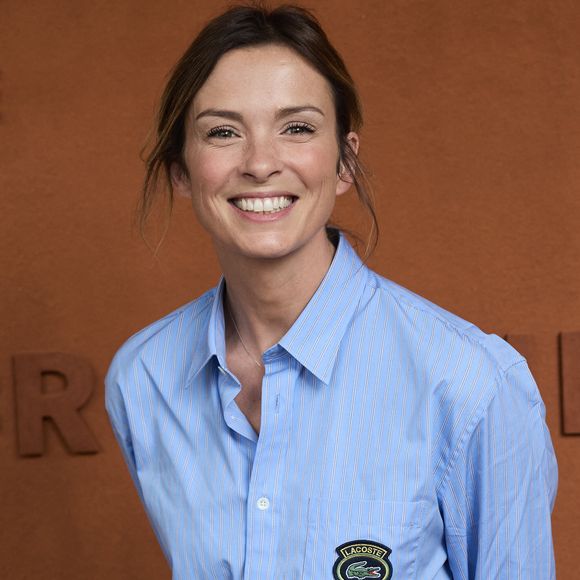 Isabelle Ithurburu - Les célébrités au village lors des Internationaux de France de tennis de Roland Garros 2024 à Paris. Le 5 juin 2024. 
© Jacovides-Moreau/Bestimage