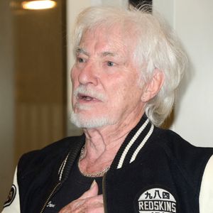 Hugues Aufray assiste à la cérémonie de remise des Insignes de Chevalier des Arts et des Lettres a Vline Buggy a la Sacem a Paris, France le 09 Avril 2018. Photo by Aurore Marechal/ABACAPRESS.COM