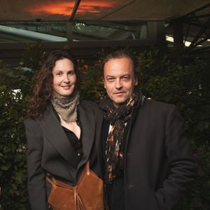 tout comme les amoureux Justine Lévy - fille de Bernard Henri-Lévy -et Patrick Mille, se sont rendus sur place.

Justine Levy et Patrick Mille  - Soirée de remise de la 19e édition du Prix de la Closerie des Lilas, le 6 mai 2025