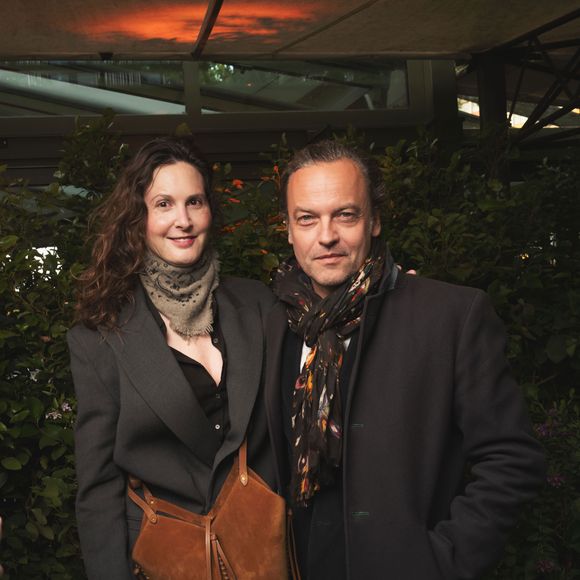 tout comme les amoureux Justine Lévy - fille de Bernard Henri-Lévy -et Patrick Mille, se sont rendus sur place.

Justine Levy et Patrick Mille  - Soirée de remise de la 19e édition du Prix de la Closerie des Lilas, le 6 mai 2025