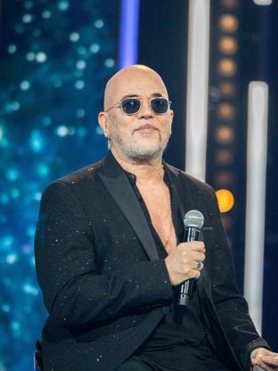 Pascal Obispo ne peut plus monter sur scène, il prend la parole