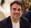 "J'avais hypothéqué ma maison et j'ai fini à l'hôpital", confie-t-il.

Alex Goude lors de la 13ème édition du festival Les Héros de la Télé de Beausoleil, le 11 octobre 2025. 
© Anne-Sophie Guebey / Bestimage