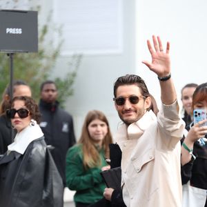 Pierre Niney au défilé Lacoste "Collection Prêt-à-Porter Automne/Hiver 2025-2026" lors de la Fashion Week de Paris (PFW), le 9 mars 2025

© Denis Guignebourg / Bestimage