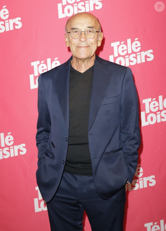 Touché par ses mots, il a finalement décidé de continuer.

Patrick Paroux - Photocall de la soirée "Télé Loisirs Awards 2025" au Jardin d'Acclimatation à Paris le 23 septembre 2025. © Coadic Guirec/Bestimage
