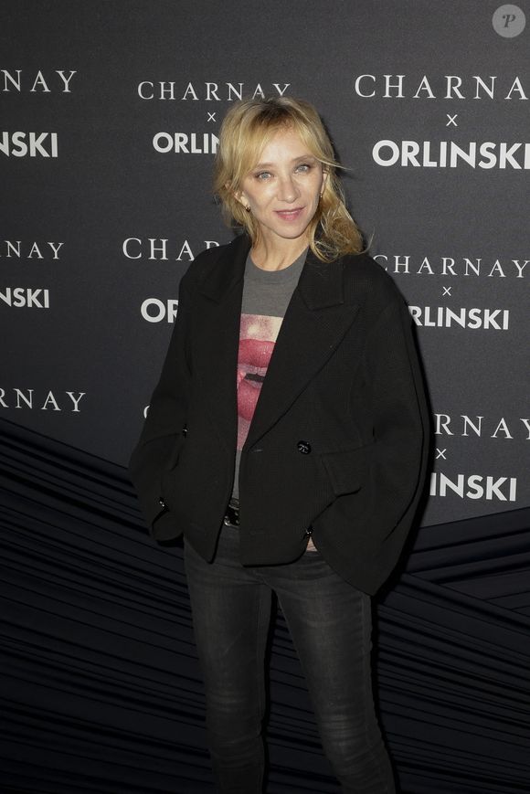 Sylvie Testud lors de la soirée Charnay x Orlinski à  l’occasion du lancement de leur collection capsule exclusive à L’Atelier Vendôme à Paris le 13 novembre 2025. © Jack Tribeca / Bestimage