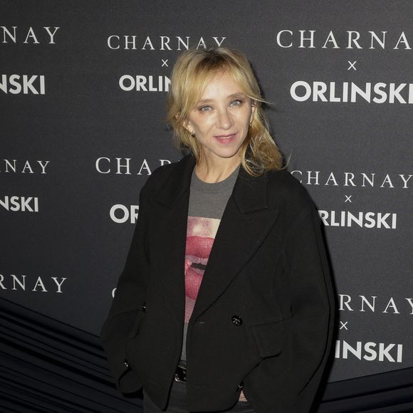 Sylvie Testud lors de la soirée Charnay x Orlinski à  l’occasion du lancement de leur collection capsule exclusive à L’Atelier Vendôme à Paris le 13 novembre 2025. © Jack Tribeca / Bestimage