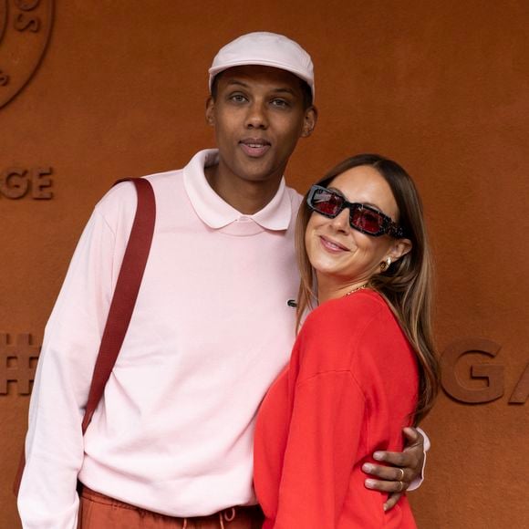 Stromae et sa Coralie Barbier au village lors des Internationaux de France de Tennis de Roland Garros 2025, le 8 juin 2025. 

Photo : Cyril Moreau / Bestimage