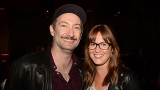 Carnet rose : Cet animateur vedette des années 2000 et comédien est devenu papa pour la 4e fois à 49 ans