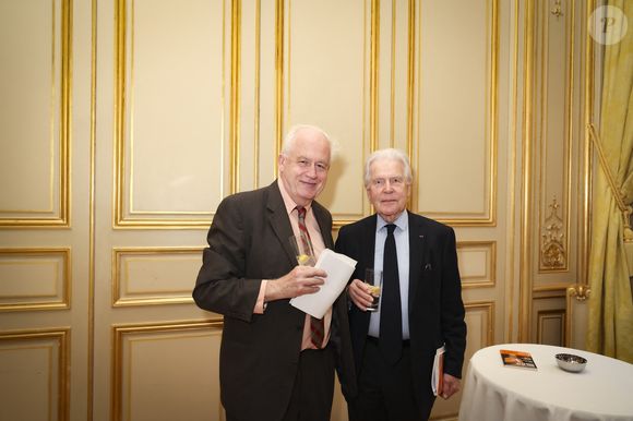 Jean-Pierre Naugrette, Robert Kopp - Les salons du Cercle Interallié ont fait salle comble ce mardi, réunissant de nombreuses personnalités autour de Maud Bregeon, qui s'est récemment vu confier, en plus du porte-parolat du Gouvernement, le ministère de l'Energie, un portefeuille hautement stratégique, en particulier dans le contexte de crise qui embrase le Moyen-Orient.
© Jack Tribeca / Bestimage