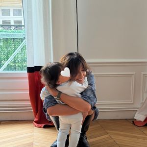 Malika Ménard de passage au mythique hôtel Normandy, à Deauville.