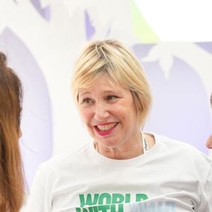 "J'ai le badge de France Inter. Je suis la femme de 59 ans qui a été engagée !", a-t-elle notamment déclaré
Maïtena Biraben au sommet changeNow 2026 au Grand Palais à Paris le 30 juin 2026
© Anne-Sophie Guebey / Bestimage