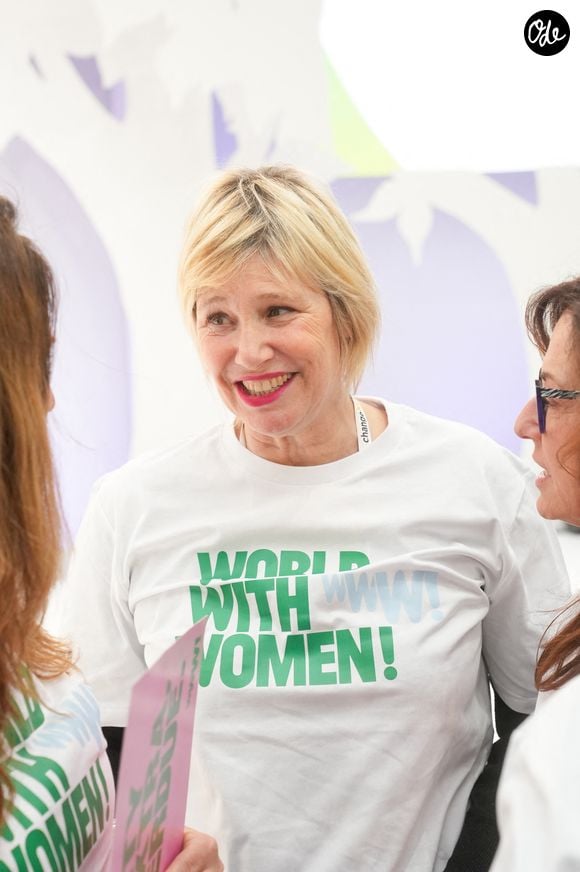 "J'ai le badge de France Inter. Je suis la femme de 59 ans qui a été engagée !", a-t-elle notamment déclaré

Maïtena Biraben au sommet changeNow 2026 au Grand Palais à Paris le 30 juin 2026
© Anne-Sophie Guebey / Bestimage