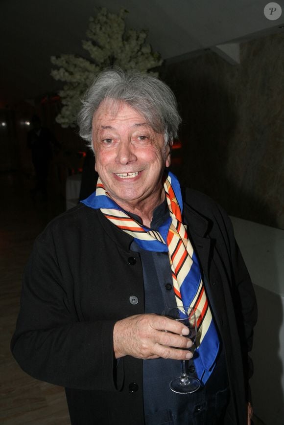 Herve Vilard - Soirée de gala au profit de l'association Children For Peace dans les Salons Hoche et Exposition de la collection Schneider à Paris le 13 mai 2023.
© JLPPA / Bestimage