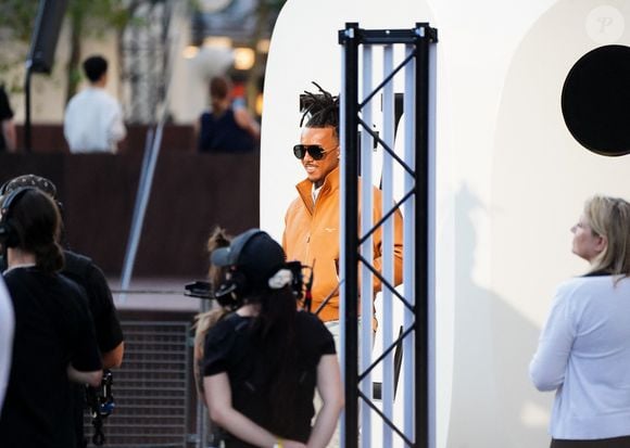 Jules Koundé - Arrivées au défilé de mode Louis Vuitton Homme, Collection Printemps-Été 2026 dans le cadre de la Fashion Week de Paris le 24 juin 2025.

© Anne-Sophie guebey / Bestimage